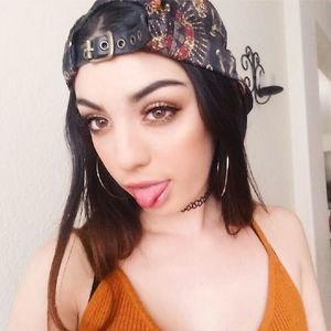 Meet your Posher, AnaÃ¯s